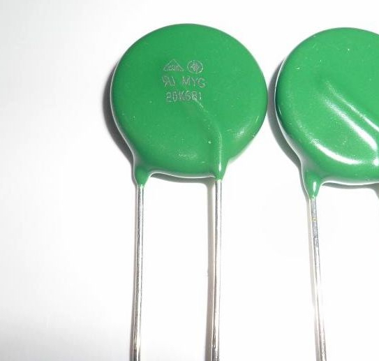 压敏电阻 myg 20k561 20d561k 560v